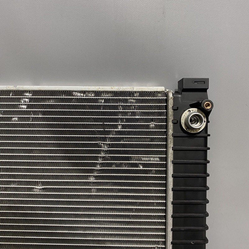 4F0121251M AUDI A6 V6 COOLING RADIATOR 4F0121251M OEM 2005 2006 2007 2008 2009 2010 2011 