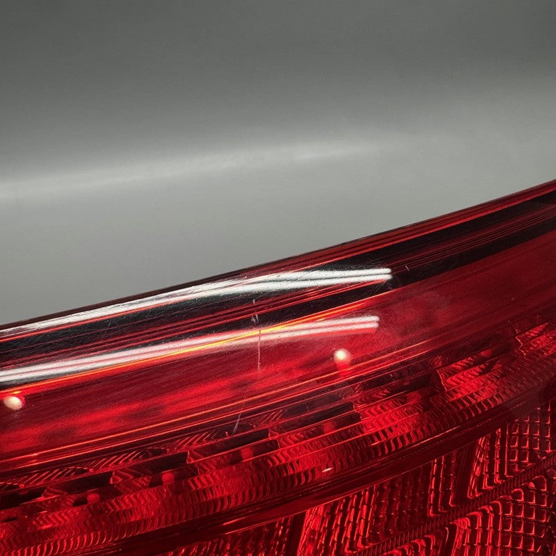 AUDI Q5 TAIL LIGHT RIGHT PASSENGER 2013 2014 2015 2016 2017 OEM 8R0945