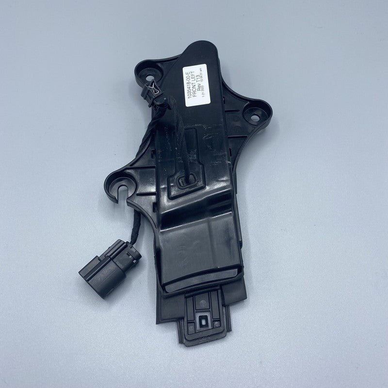 1035418-00-E TESLA MODEL X OUTER DOOR HANDLE LEFT FRONT 1035418-00-E 2016 2017 2018 2019 OEM