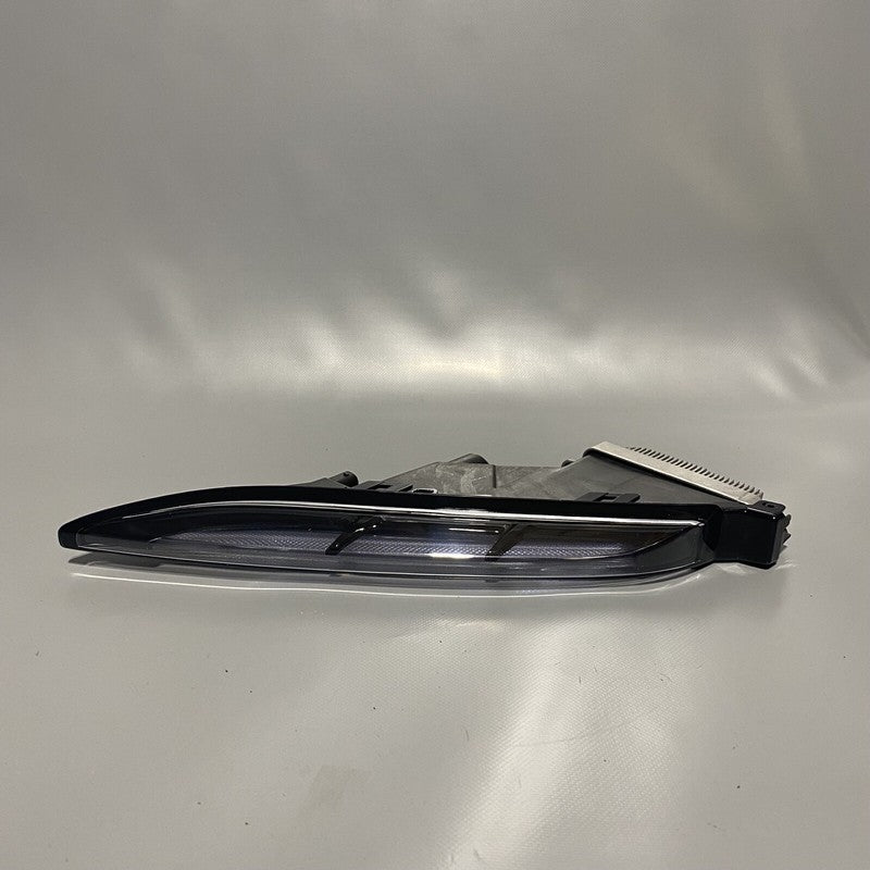 95B953081B PORSCHE MACAN DAYTIME RUNNING LIGHT LEFT DRIVER 95B953081B 2019 2020 LED 