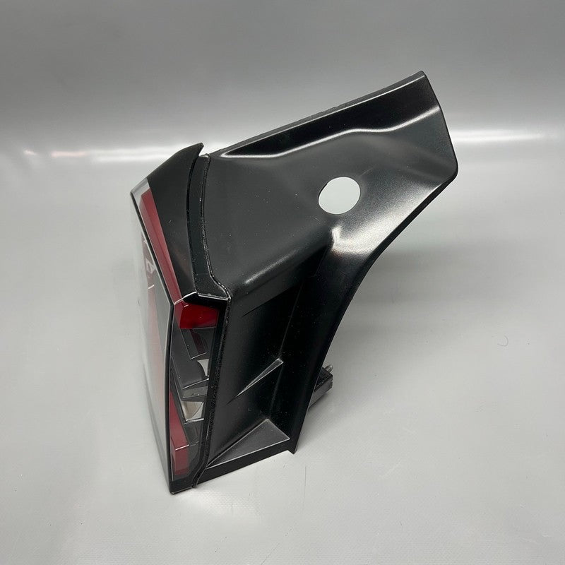 TESLA MODEL 3 TAIL LIGHT LEFT DRIVER 2017 2018 2019 2020 2021 2022 202