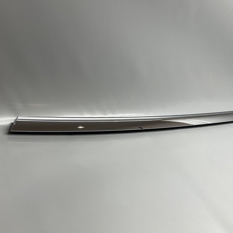 1095921-00-C TESLA MODEL S DOOR WINDOW MOLDING RIGHT REAR 2016 17 18 19 2020 OEM 1095921-00-C