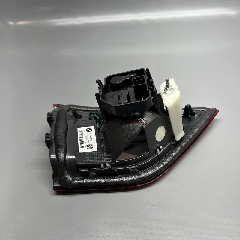 BMW X4 TRUNK TAIL LIGHT RIGHT PASSENGER 2014 2015 2016 2017 2018 OEM