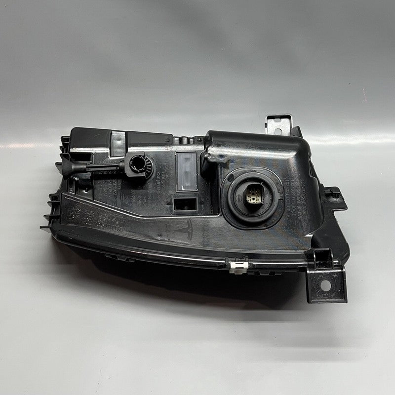 1034327-00-A TESLA MODEL X FOG LIGHT RIGHT PASSENGER 2016 2017 2018 2019 2020 1034327-00-A