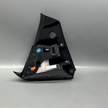 1077398-00-H TESLA MODEL 3 TAIL LIGHT RIGHT PASSENGER 2017 18 19 20 2021 LED OEM 1077398-00-H