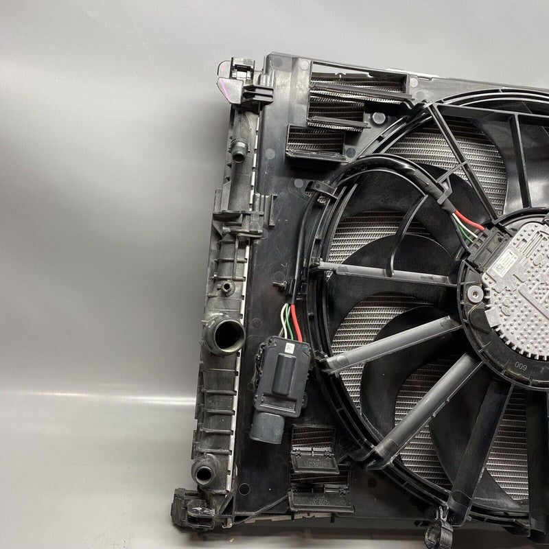17118743663 BMW 740 RADIATOR FAN ASSEMBLY 17118743663 2016 2017 2018 2019 600 WATT OEM