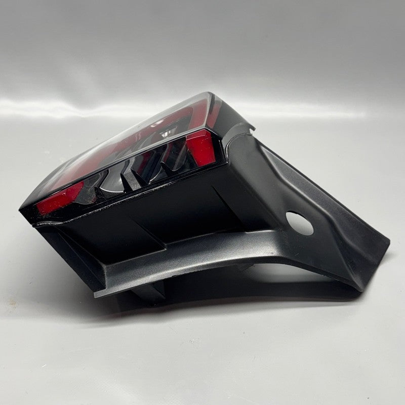TESLA MODEL 3 TAIL LIGHT LEFT DRIVER 2017 2018 2019 2020 2021 2022 202