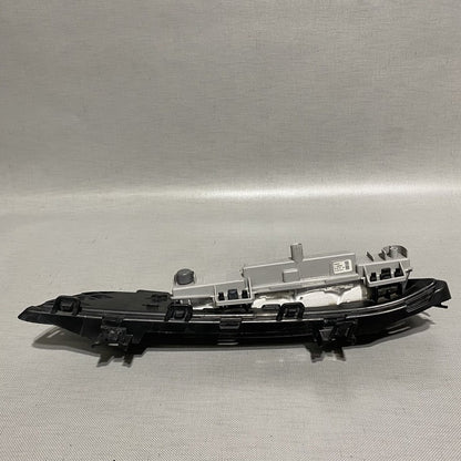 A2049069000 MERCEDES BENZ C300 FOG LIGHT RIGHT PASSENGER SIDE A2049069000 2011 2012 LED OEM