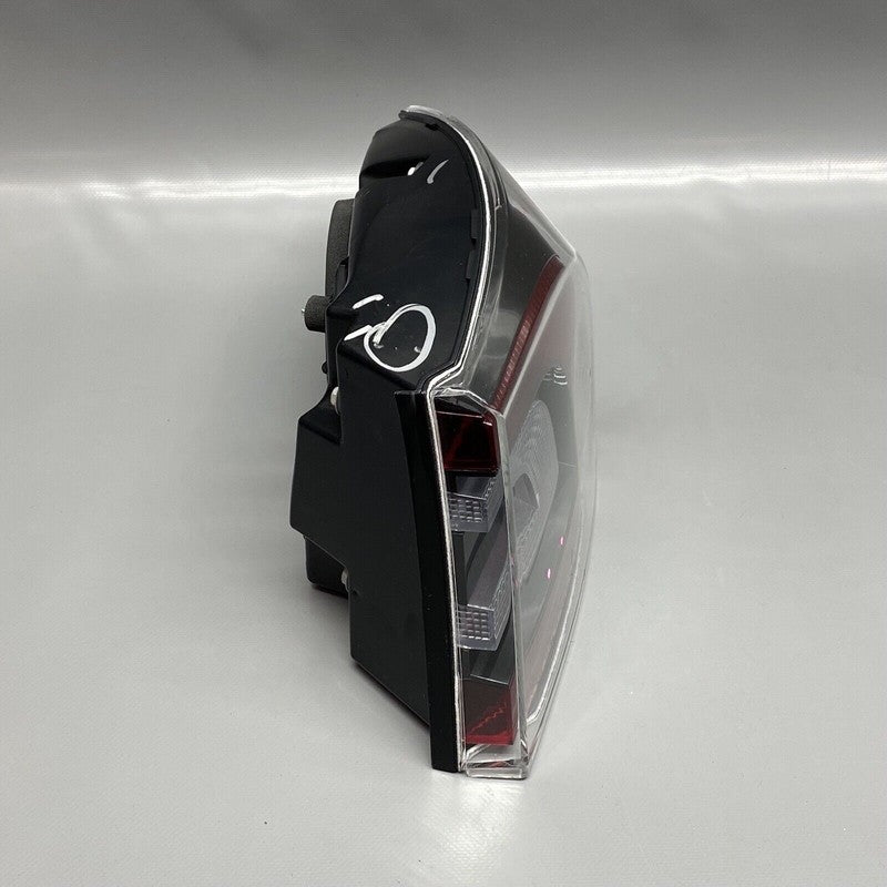 TESLA MODEL S TAIL LIGHT RIGHT PASSENGER 2016 2017 2018 2019 OEM 60059