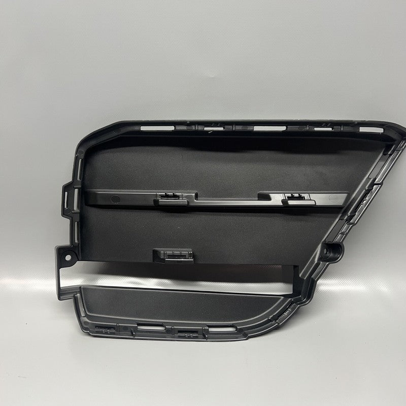 95B121334C PORSCHE MACAN FRONT BUMPER AIR DUCT RIGHT 2019 2020 2021 OEM 95B121334C