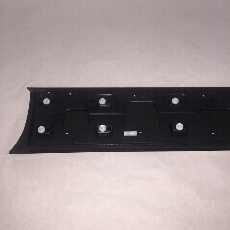 LRO94273  /  BJ3M-21065-BHW LAND ROVER EVOQUE LEFT FRONT DOOR LOWER  MOUDLING 5-DOOR 2012 2013 2014 2015 OEM