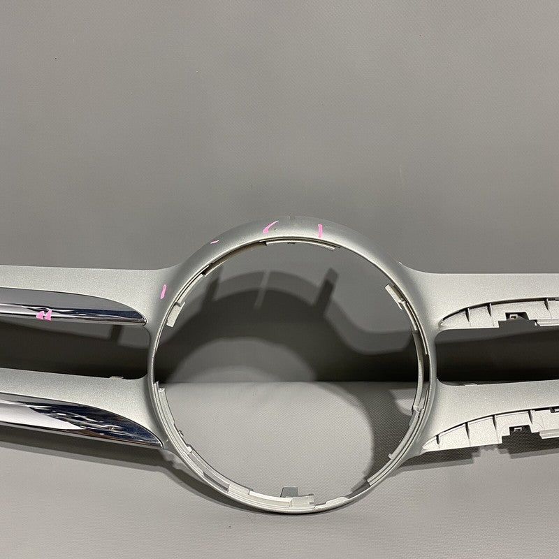 A2058880160 MERCEDES BENZ C300 FRONT GRILLE CENTER TRIM C400 A2058880160 2015 2016 2017 OEM