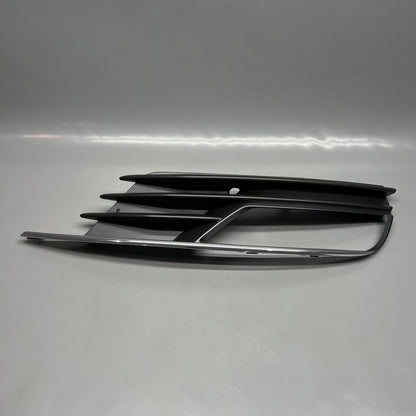 8V5807682A AUDI A3 FRONT BUMPER GRILLE RIGHT 2015 2016 OEM 8V5807682A