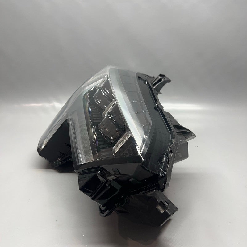 TOYOTA TUNDRA HEADLIGHT RIGHT PASSENGER 2022 2023 2024 LED OEM