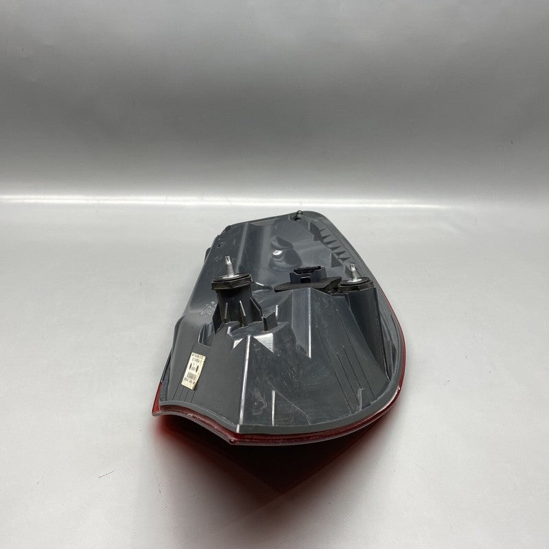 63214880369 BMW 650 TAIL LIGHT LEFT DRIVER LED 63214880369 2012 2013 14 15 16 2017 2018 OEM