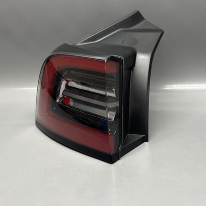 1502086-00-D TESLA MODEL Y TAIL LIGHT LEFT DRIVER LED 2020 2021 2022 2023 OEM 1502086-00-D