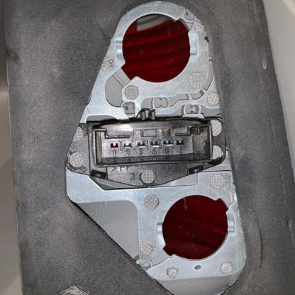 6321-7164473-04 BMW X5 E53 TAIL LIGHT LEFT DRIVER SIDE 2004 2005 2006 OEM
