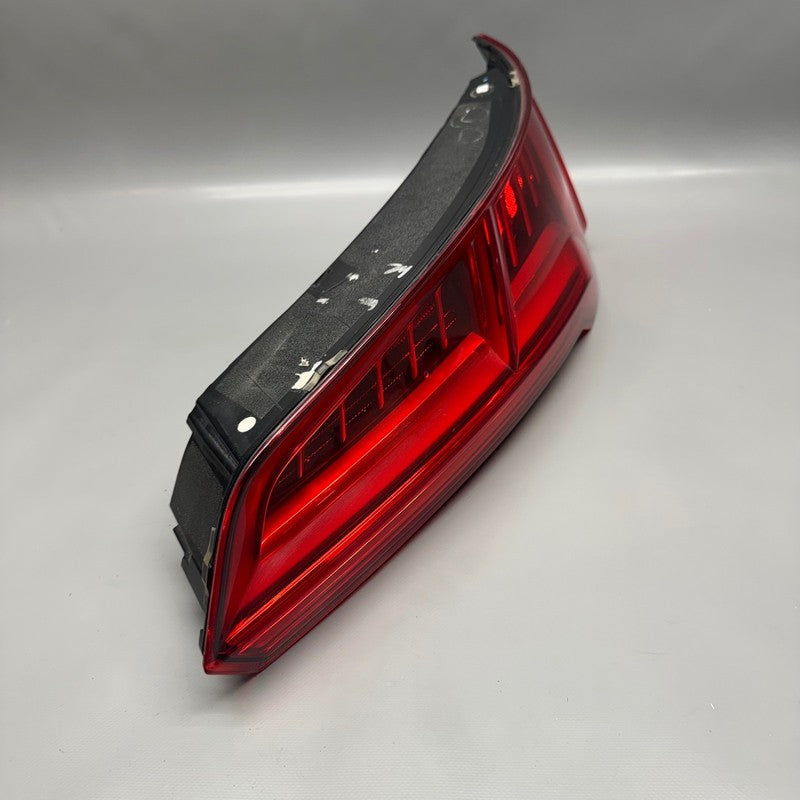 AUDI Q5 TAIL LIGHT RIGHT PASSENGER 2018 2019 2020 OEM 80A945094A