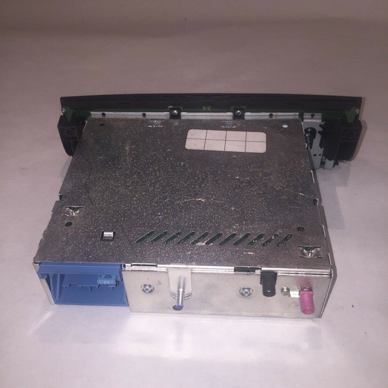 65129263474-02 BMW 128 135 E82 RADIO RECIEVER CD STERIO SIRUS 2010 2011 2012 2013 OEM