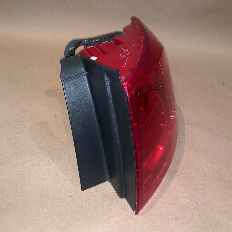 VOLKSWAGEN JETTA TAIL LIGHT RIGHT PASSENGER 2011 2012 2013 2014 2015 OEM