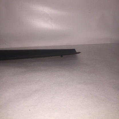 95B837890f PORSCHE MACAN RIGHT FRONT DOOR MOULDING 2014 2015 2016 2017 2018 OEM