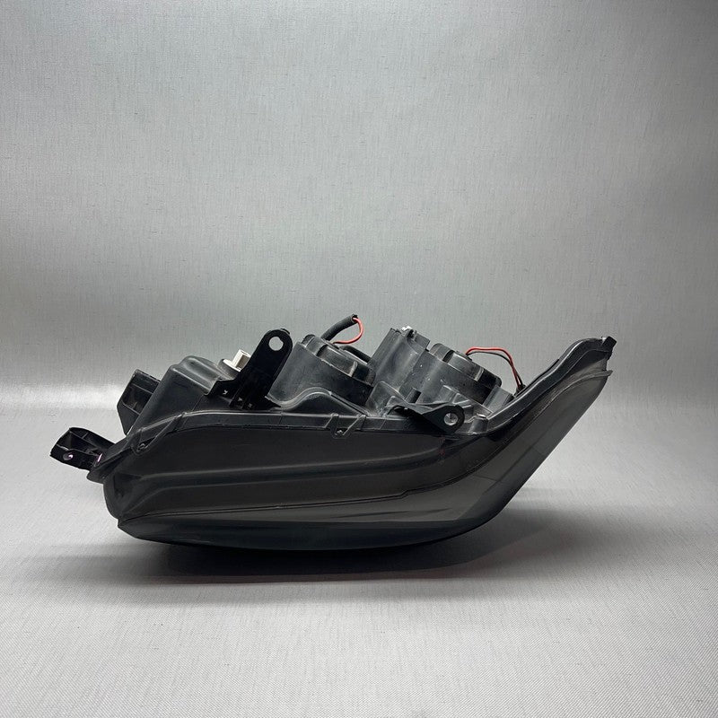 TOYOTA TACOMA HEADLIGHT LEFT DRIVER 2016 2017 2018 2019 DOUBE PROJECTOR 