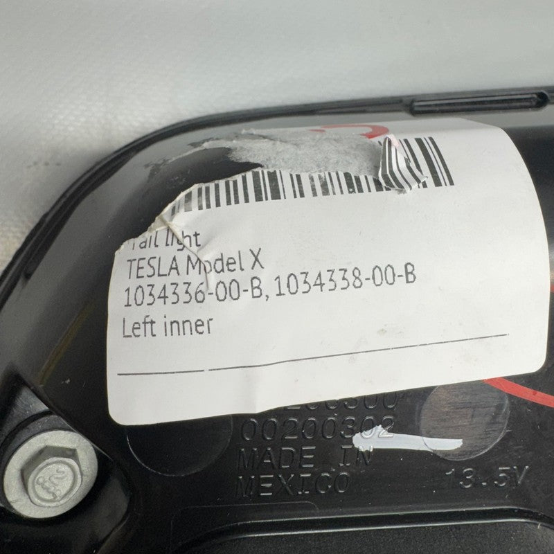 TESLA MODEL X TAIL LIGHT LEFT DRIVER 2016 2017 2018 2019 2020 OEM 1034