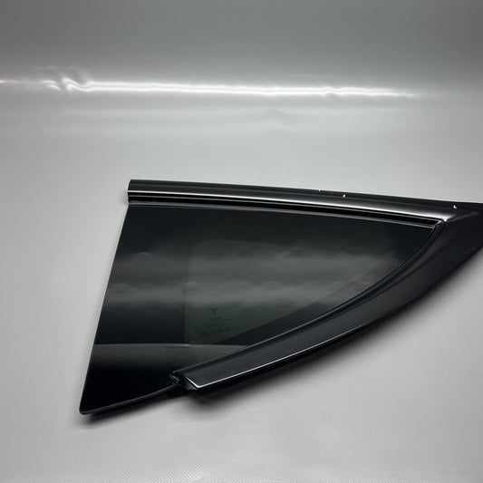 1621162-70-D TESLA MODEL Y QUARTER GLASS LEFT REAR 2020 2021 2022 2023 OEM 1621162-70-D