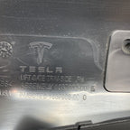 1037902-00-E TESLA MODEL X LIFTGATE TRIM RIGHT 2016 2017 2018 2019 2020 OEM 1037902-00-E