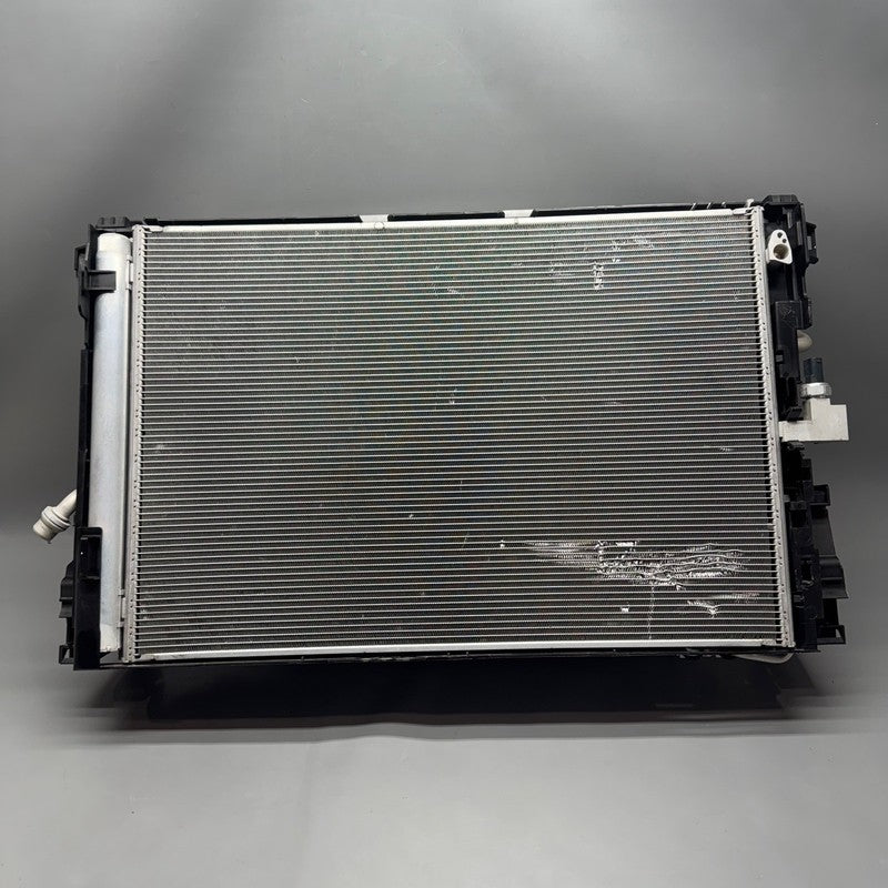 A2045003703 MERCEDES BENZ E350 E550 COOLANT RADIATOR 2010 2011 2012 2013 2014 2015 OEM