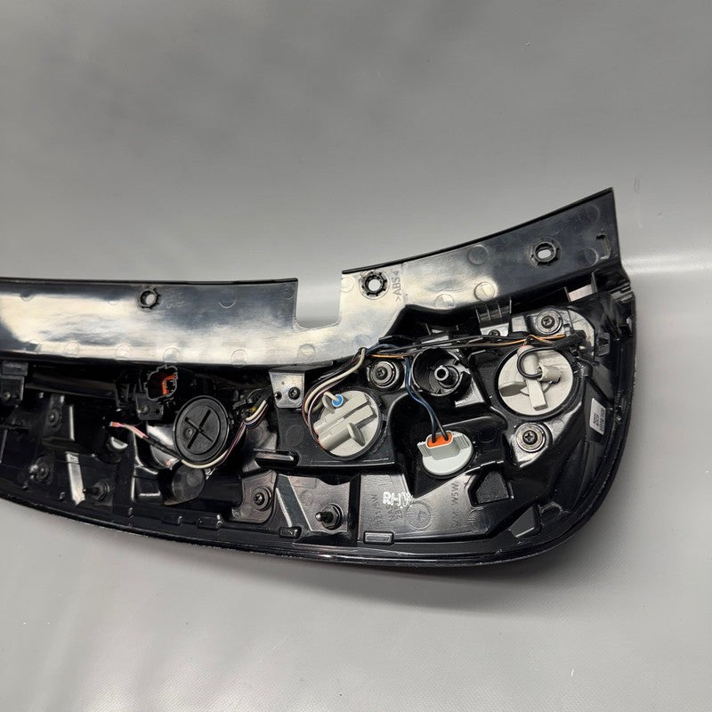 KIA SOUL TAIL LIGHT RIGHT PASSENGER 2023 2024 2025 OEM