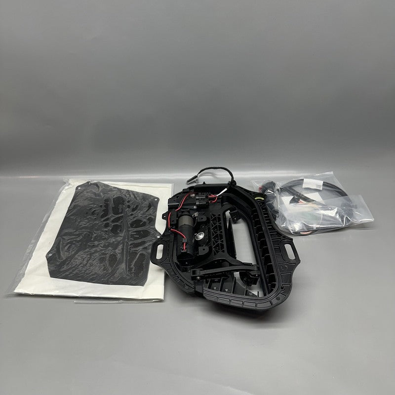 1133398-00-A TESLA MODEL S DOOR HANDLE RIGHT REAR 2016 2017 2018 2019 2020 OEM 1133398-00-A