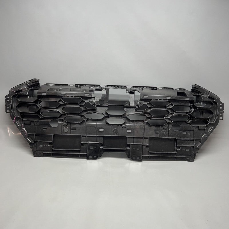 4KE807233B AUDI E-TRON GRILLE SUPPORT 2019 2020 2021 2022 2023 OEM 4KE807233B