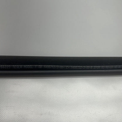 1495711-00-D TESLA MODEL Y DOOR WINDOW MOLDING RIGHT FRONT 2020 2021 22 2023 OEM 1495711-00-D