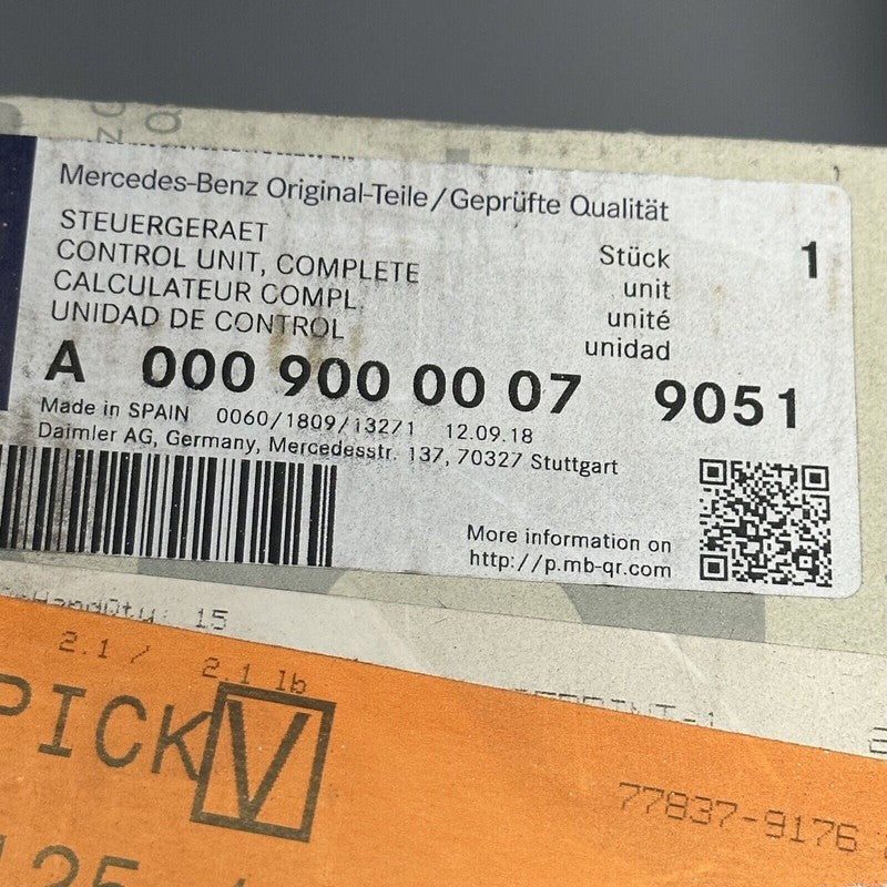 A0009000007 MERCEDES BENZ S550 OVERHEAD DOME LIGHT 2014 2015 2016 2017 OEM A0009000007