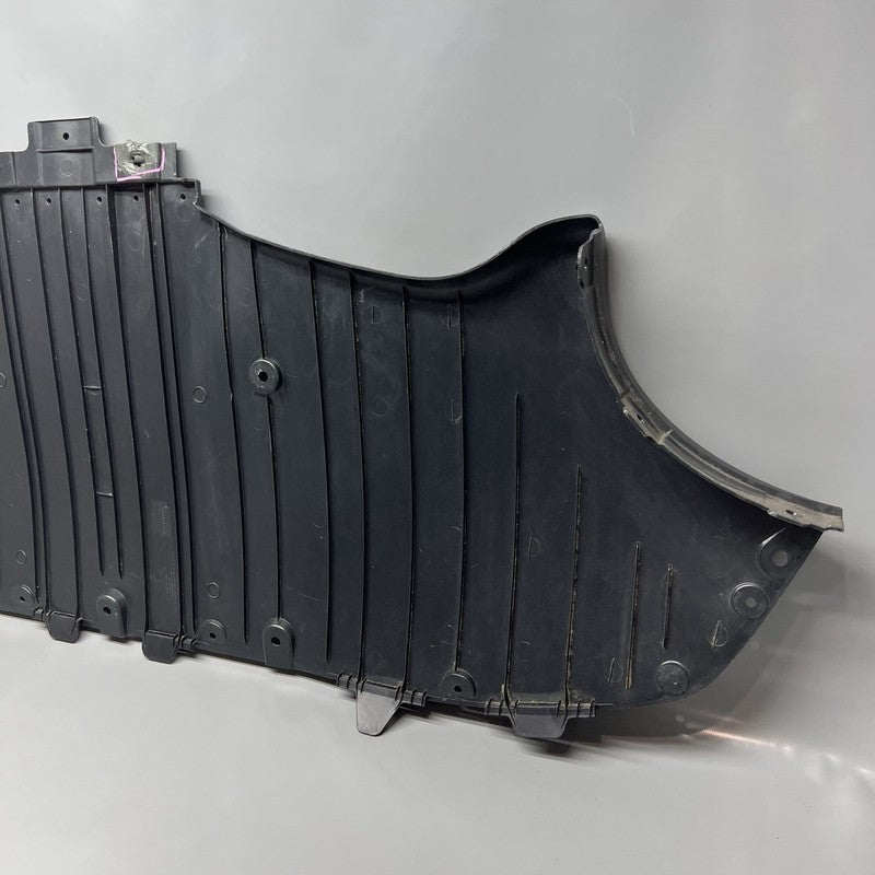 1638051-00-B TESLA MODEL Y REAR BUMPER LOWER SPLASH SHILED 2020 2021 2022 2023 1638051-00-B