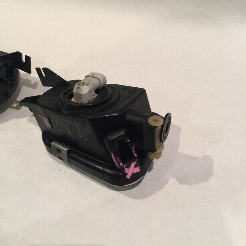 2158200556 MERCEDES BENZ CL500 FOG LIGHT LEFT AND RIGHT SIDE  CL CLASS 2000 2001 2002 OEM