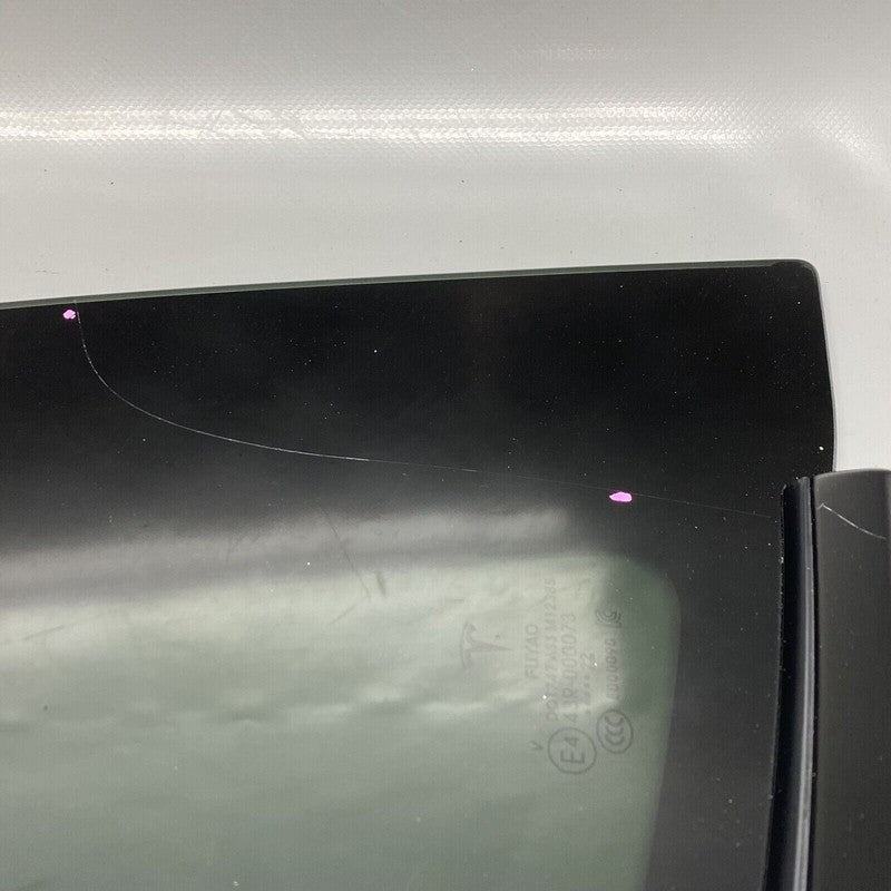 1495741-99-H TESLA MODEL Y QUARTER GLASS RIGHT REAR 2020 2021 2022 2023 OEM 1495741-99-H