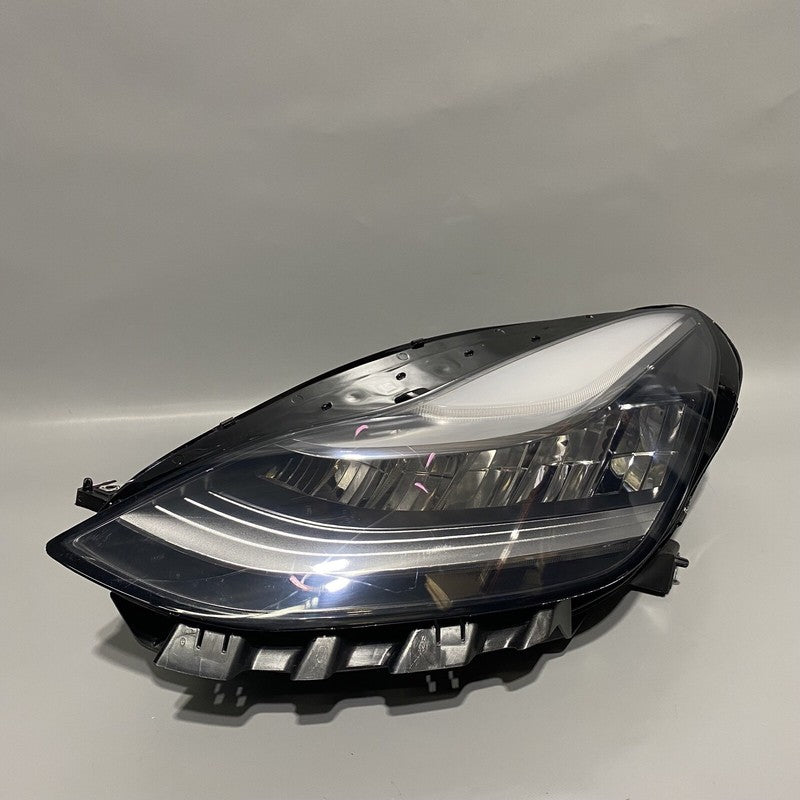 1077371-00-L TESLA MODEL 3 HEADLIGHT LEFT DRIVER SIDE LED OEM 2017 2018 2019 2020 