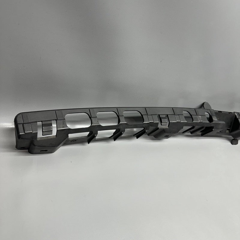 7P5807863 PORSCHE CAYENNE REAR BUMPER CENTER BRACKET 2011 12 13 14 15 16 17 2018 7P5807863