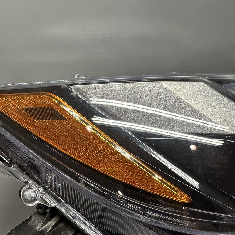 RAV 4 TOYOTA RAV 4 HEADLIGHT RIGHT PASSENGER 2022 2023 2024 LED OEM