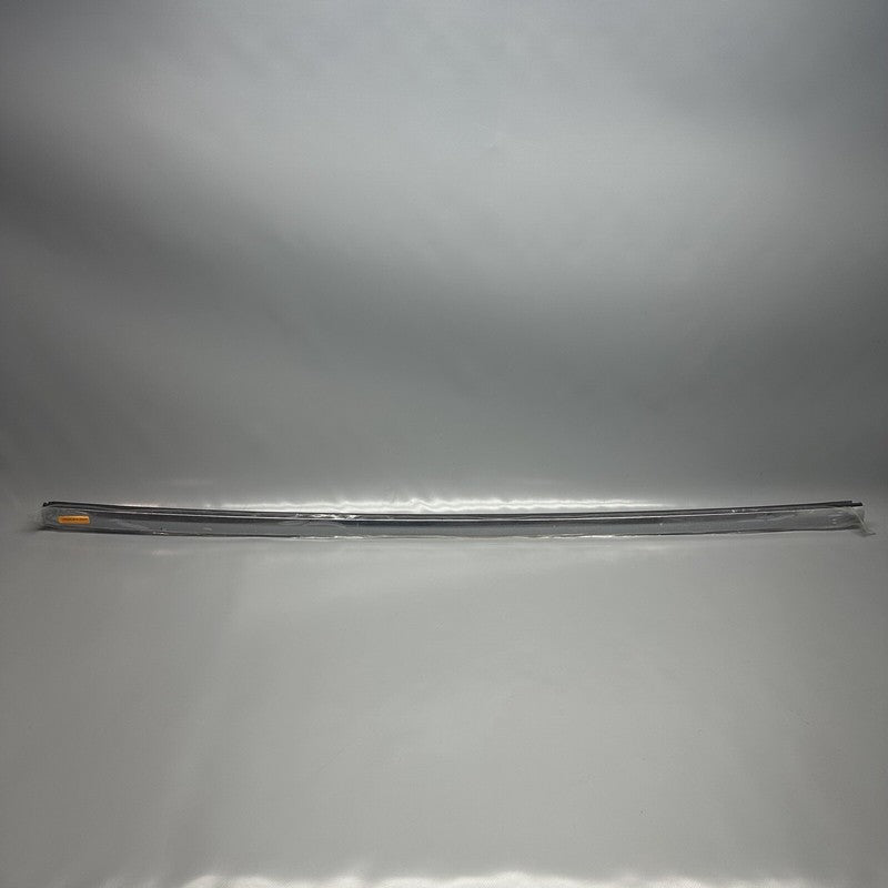 1098686-00-D TESLA MODEL X DOOR WINDOW MOLDING RIGHT REAR 2016 17 18 19 2020 OEM 1098686-00-D