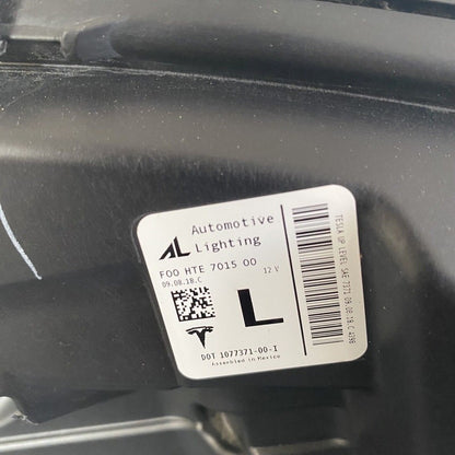1077371-00-I TESLA MODEL 3,Y HEADLIGHT LEFT SIDE LED 1077371-00-I 2017 2018 2019 2020 OEM