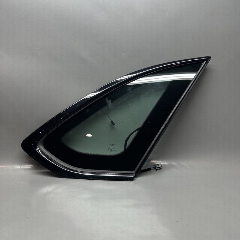 36A845298AA BENTLEY BENTAYGA QUARTER GLASS RIGHT REAR 2016 17 2018 2019 2020 OEM 36A845298AA