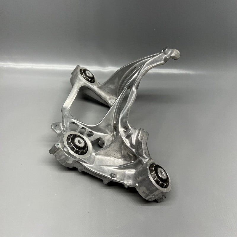 1464418-50-C TESLA MODEL X DRIVE CHIT MOUNT BRACKET SUPPORT 2017 18 19 2020 OEM 1464418-50-C