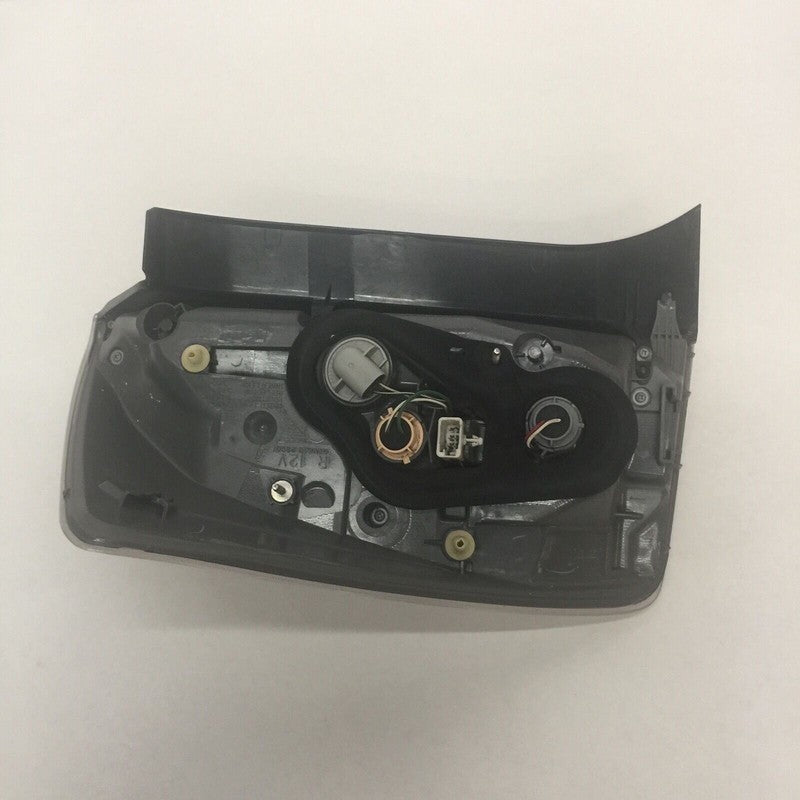 TOYOTA PRIUS TAIL LIGHT RIGHT SIDE 2010 2011 OEM