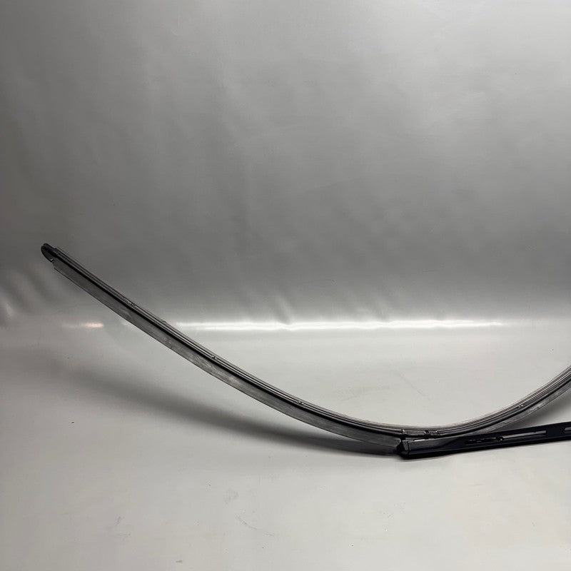 TESLA CYBERTRUCK WINDSHIELD WIPER 2024 2025 OEM 1853255-98-D
