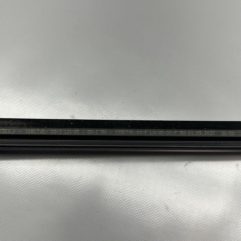 1080748-01-J TESLA MODEL 3 DOOR WINDOW MOLDING RIGHT REAR 2017 18 19 20 21 2022 1080748-01-J