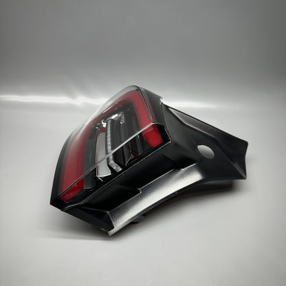 1502086-00-D TESLA MODEL Y TAIL LIGHT LEFT DRIVER 2020 2021 22 2023 2024 LED OEM 1502086-00-D