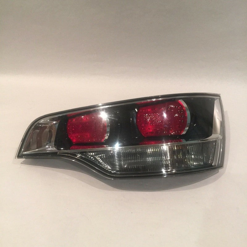 Q7 AUDI Q7 TAIL LIGHT RIGHT PASSENGER BLACK BEZEL 2007 2008 2009 OEM